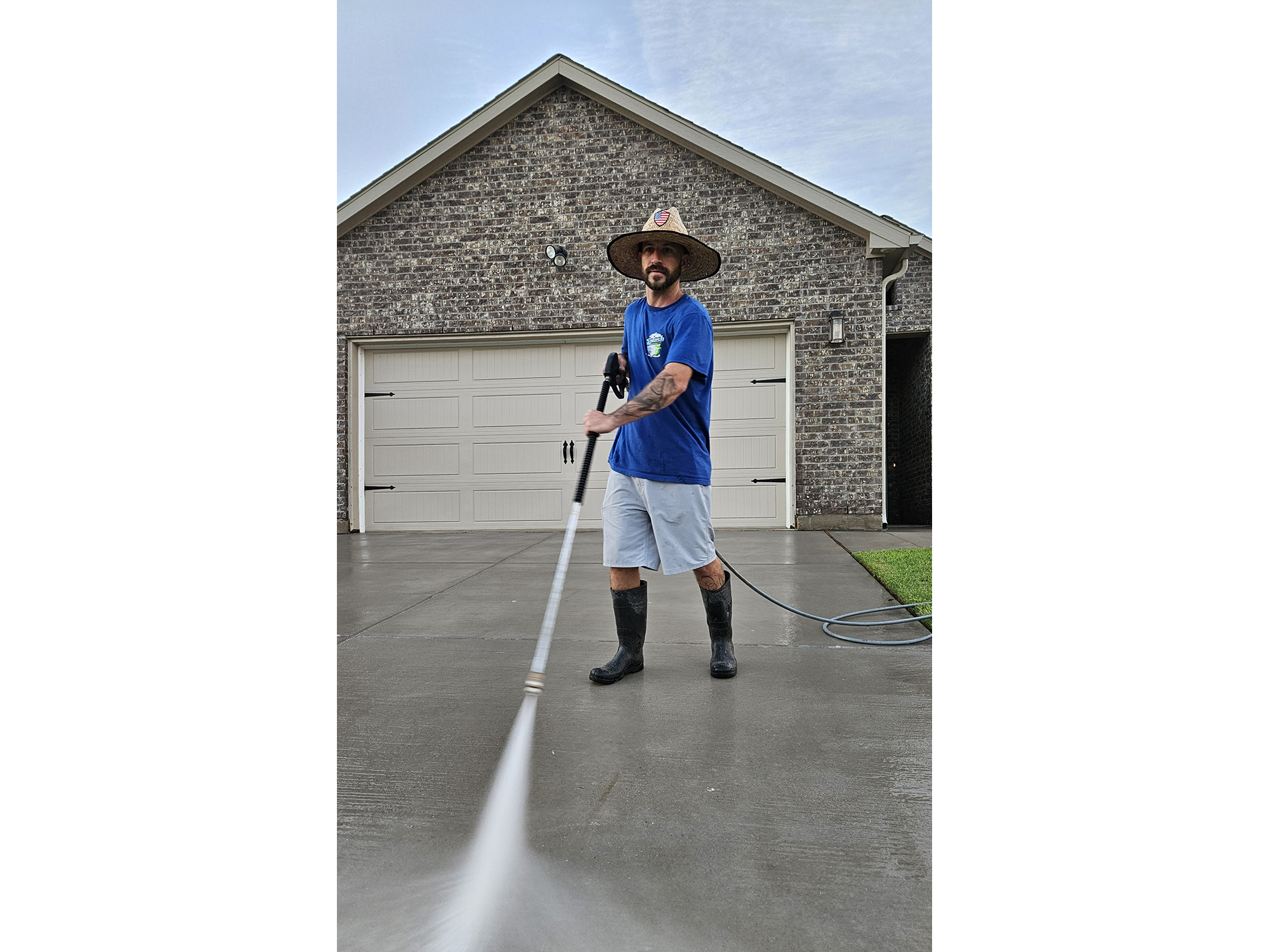 Khale spraying driveway